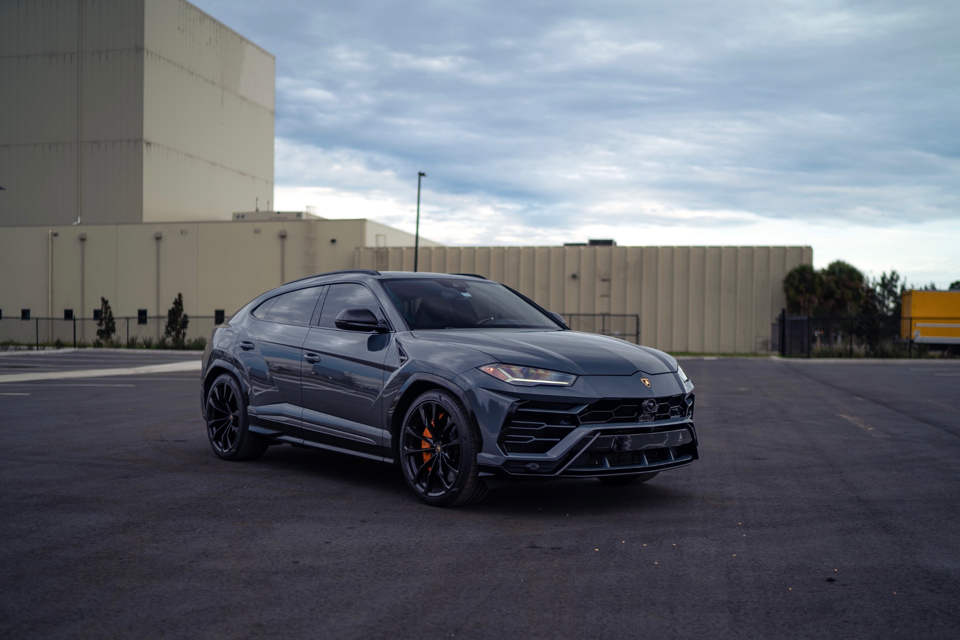 2022 Urus For Rent in Miami American Luxury Auto Rental